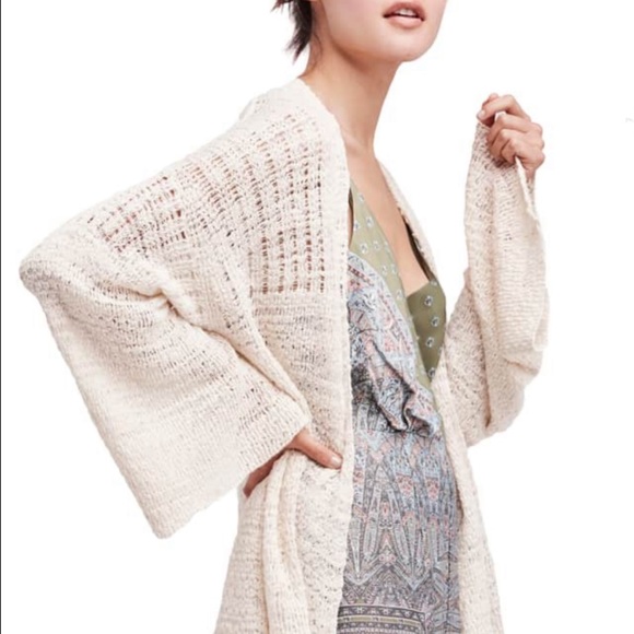 Free People Sweaters - NWT FREE PEOPLE MY ELEMENT KIMONO CARDI. OPEN KNIT